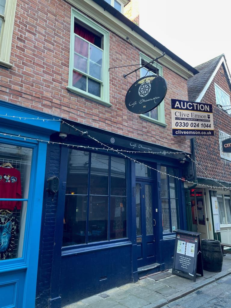 Lot: 128 - FORMER CAFÉ/RESTAURANT IN PRIME CITY CENTRE LOCATION -